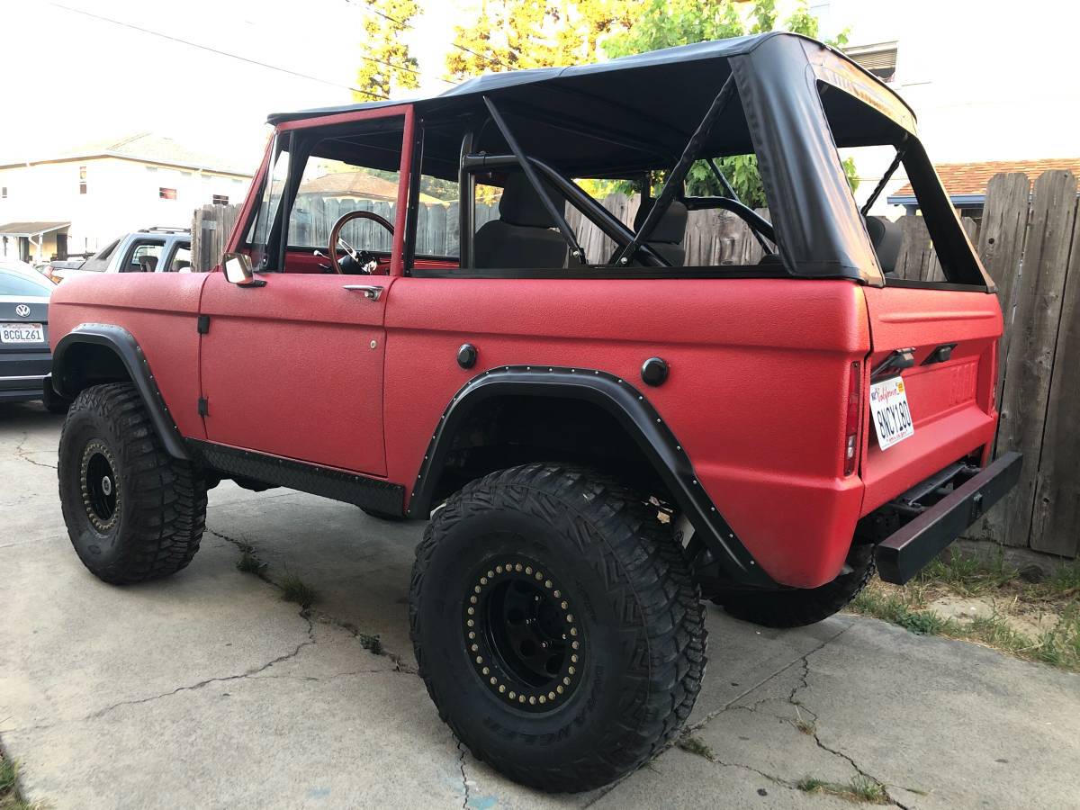 1972 Ford Bronco, V8, D44/9", 35s, winch, 35s - BuiltRigs
