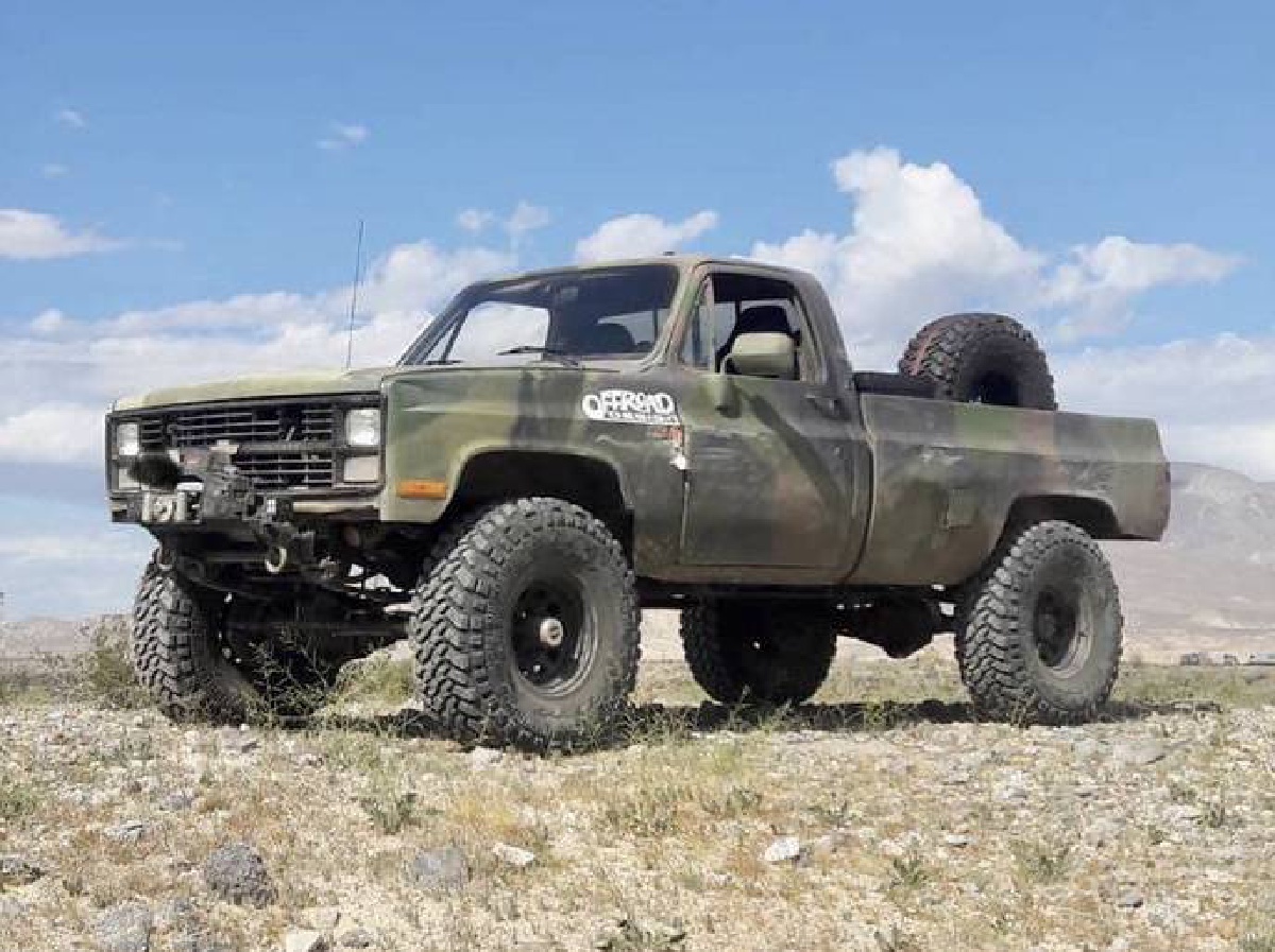 1984 Chevy M1008 CUCV on 40s, locked 1 tons, 5.33 low, diesel BuiltRigs