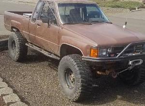1984 Toyota Pickup, 5.29s with ARBs, 35s, Chevy 63s For Sale