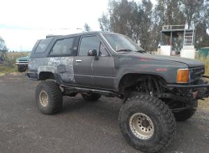 1989 Toyota 4Runner, duals, 9k Warn, Bobby Longs, locked For Sale