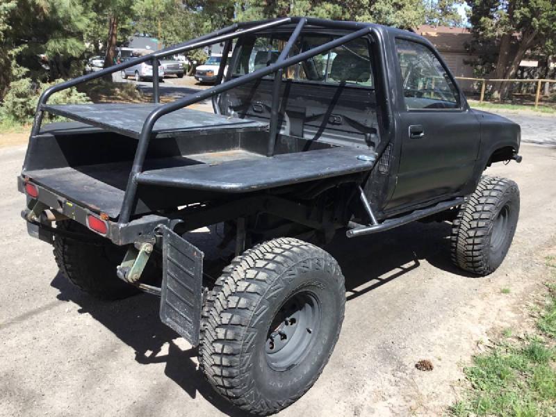 1989 Toyota Pickup, locked, duals, rebuilt 3.0 For Sale - 1