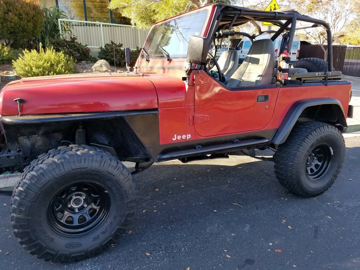 1992 Jeep Wrangler YJ, 67k, winch, 31s - BuiltRigs