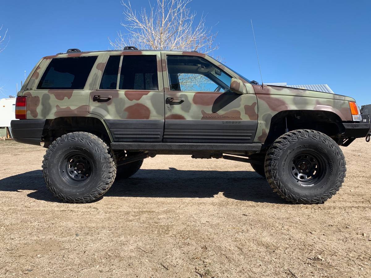 1996 Jeep Grand Cherokee V8 Rock Crawler - BuiltRigs