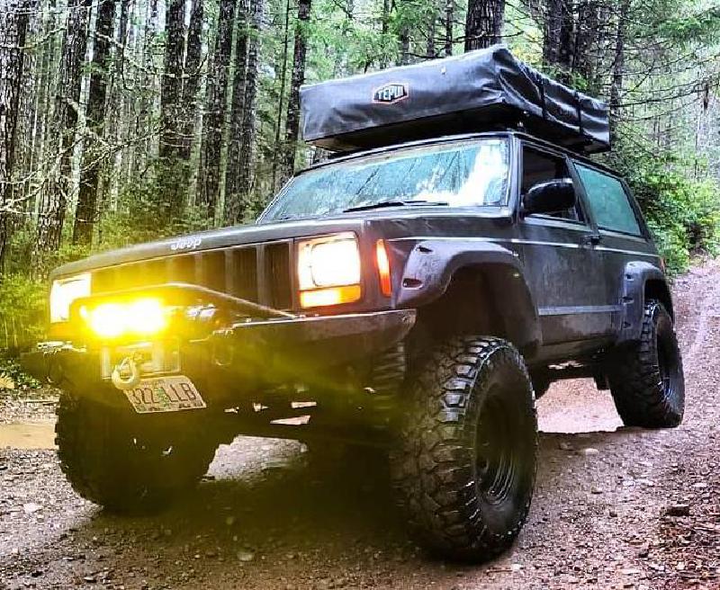 1998 Jeep Cherokee XJ expedition rig, 2 door, tent For Sale - 1