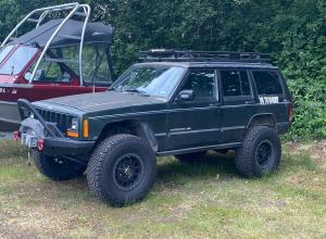 1998 Jeep Cherokee XJ on 35s, ARBed D44s, winch, beadlocks, 83k miles For Sale