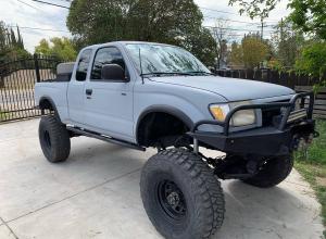 2000 Toyota Tacoma, SAS, dual cases, e-lockers For Sale