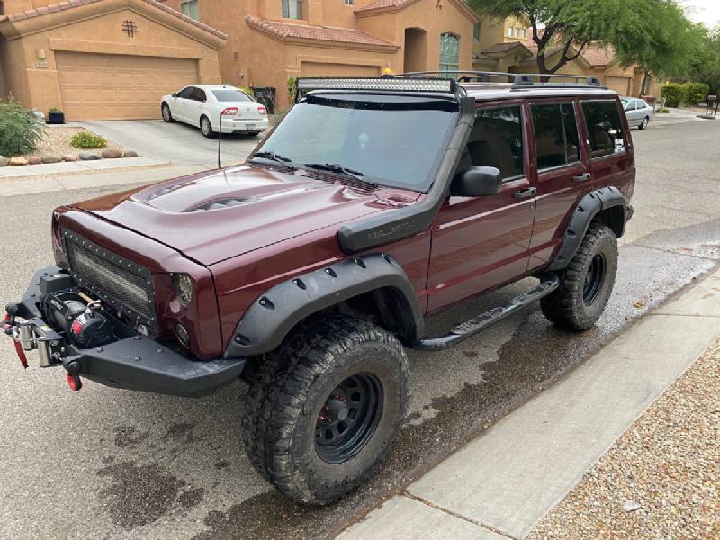 2001 Jeep Cherokee XJ, winch, lift, clean For Sale - 1