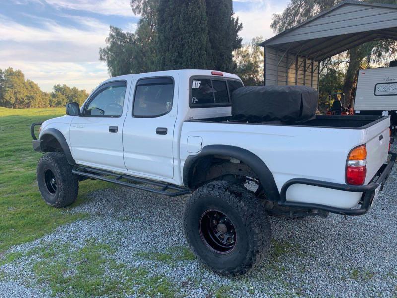 2002 Toyota Tacoma with SAS on 35s For Sale - 1