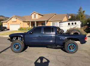 2003 Dodge Dakota Prerunner, 4 link, 9", Kings, cage For Sale