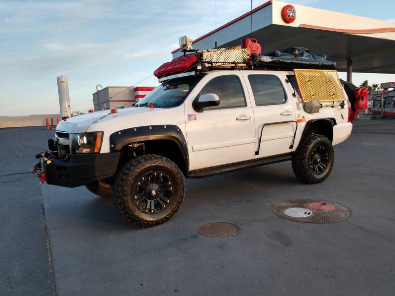 2007 Chevy Suburban on 37s, expedition build For Sale - 1