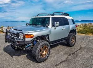 2007 Toyota FJ Cruiser, 6 spd, Kings, winch For Sale